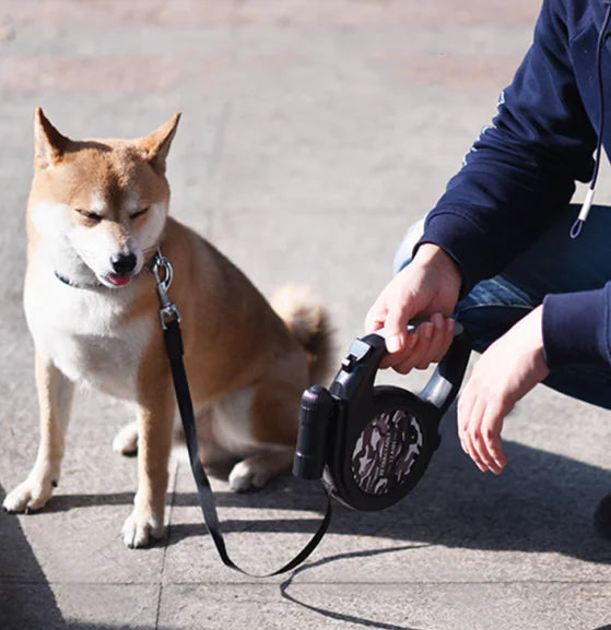 Retractable 8m Dog Leash with Bright Flashlight